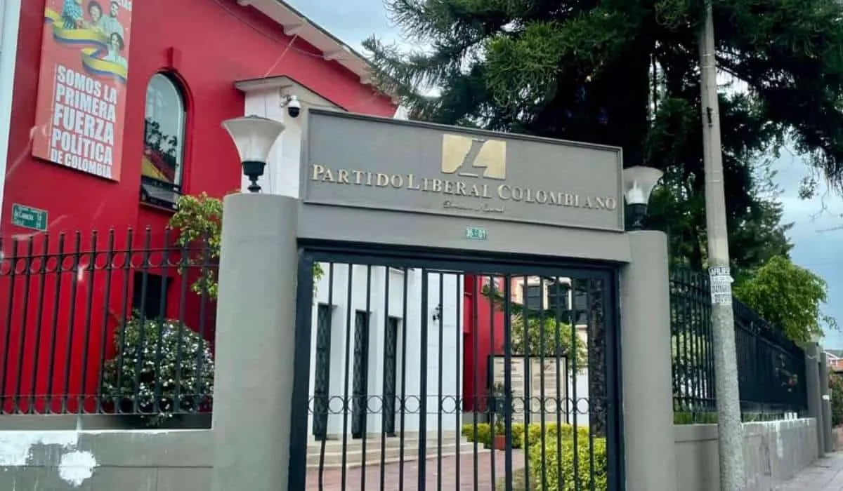 Partido Liberal se declara partido de Gobierno del presidente De la Espriella