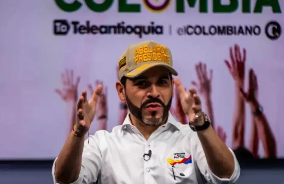 Equipo de Abelardo De la Espriella denuncia ante la Fiscalía, la Contraloría y la Procuraduría presuntas irregularidades por más de 370.000 millones de pesos
