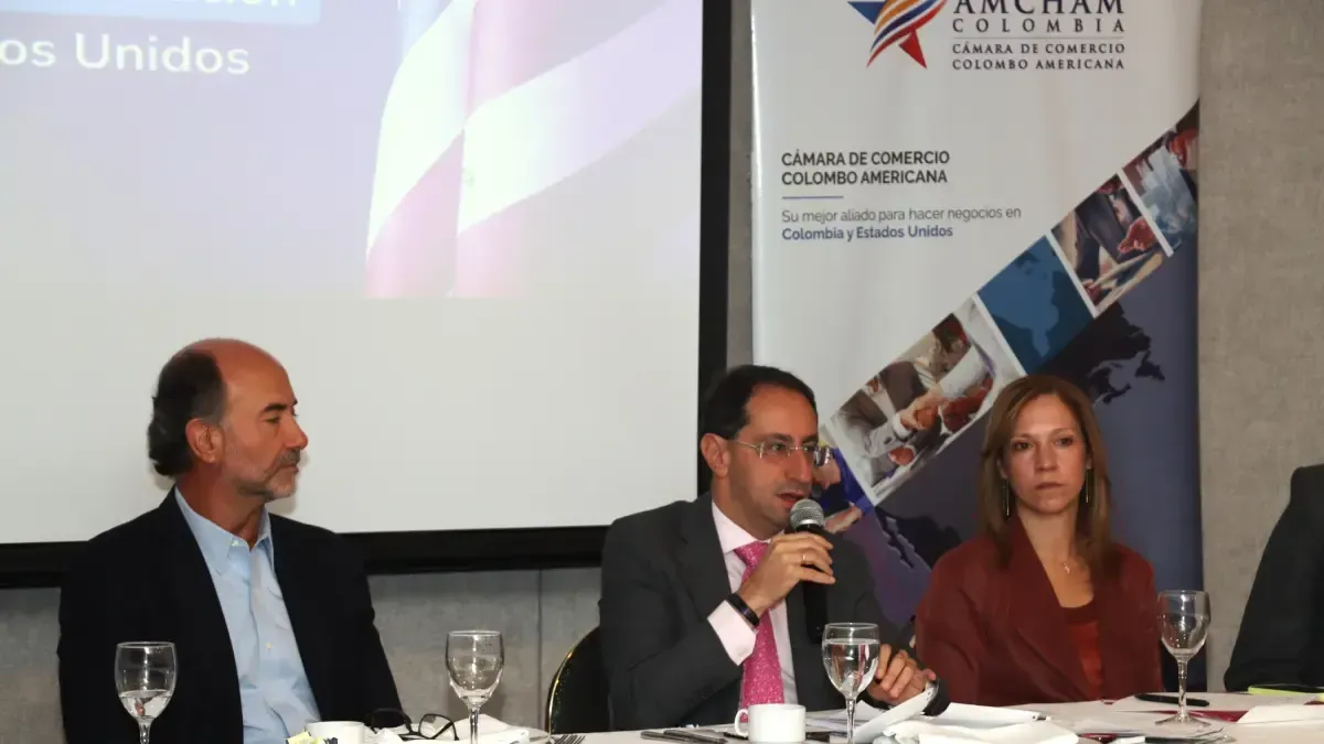 Gobierno electo propone reducir cargas empresariales para impulsar el crecimiento