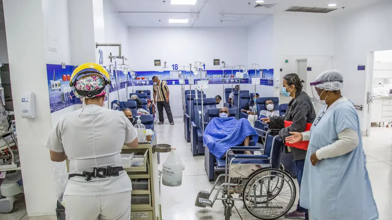 Ministerio de Salud declara crisis hospitalaria y ordena medidas extraordinarias tras terremoto