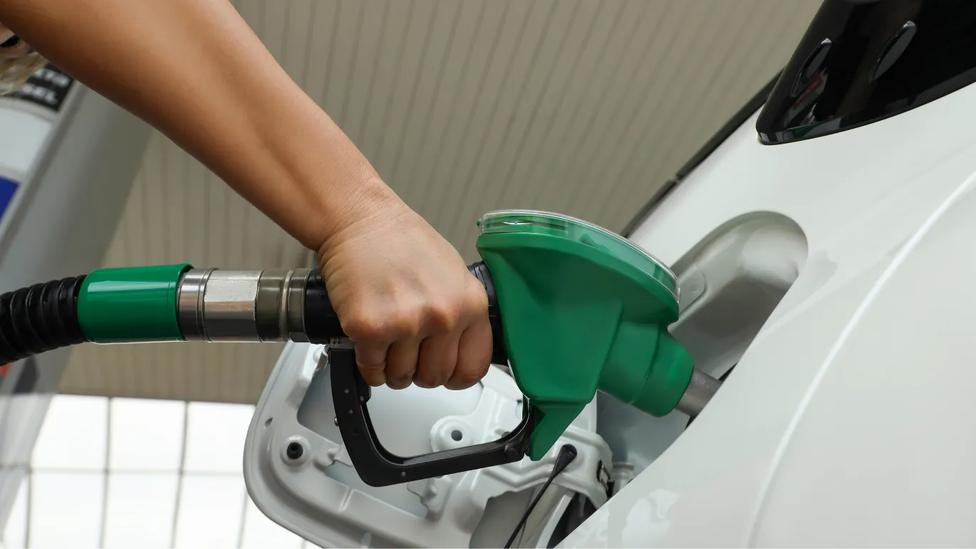 Gobierno mantiene sin alzas el precio de la gasolina y el ACPM durante septiembre