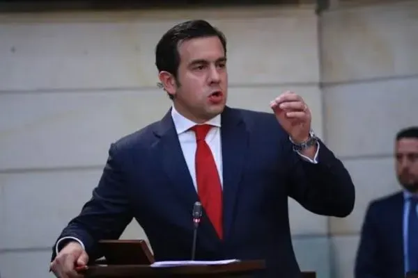 Gobierno alista un Estatuto Antiterrorista para clasificar grupos armados ante el Congreso