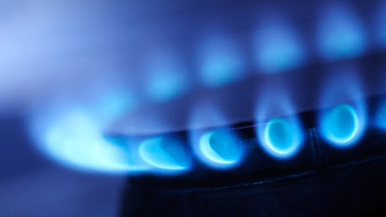 Gobierno anuncia racionamiento programado de gas natural por falla en planta importadora