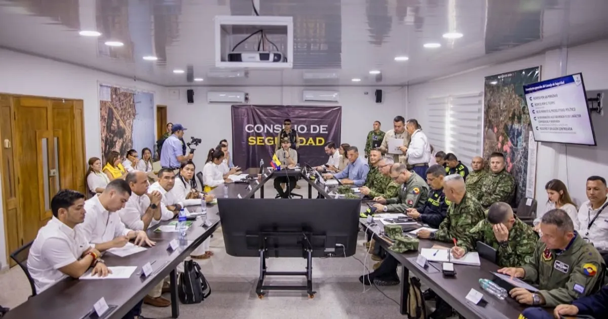 Presidente De La Espriella lideró Consejo de Seguridad en Sucre junto a la cúpula militar