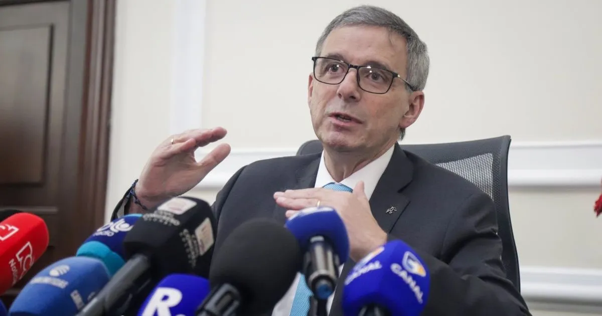 Gobierno solicitó al FMI evaluar la economía colombiana y reportó un déficit mensual de 11 billones
