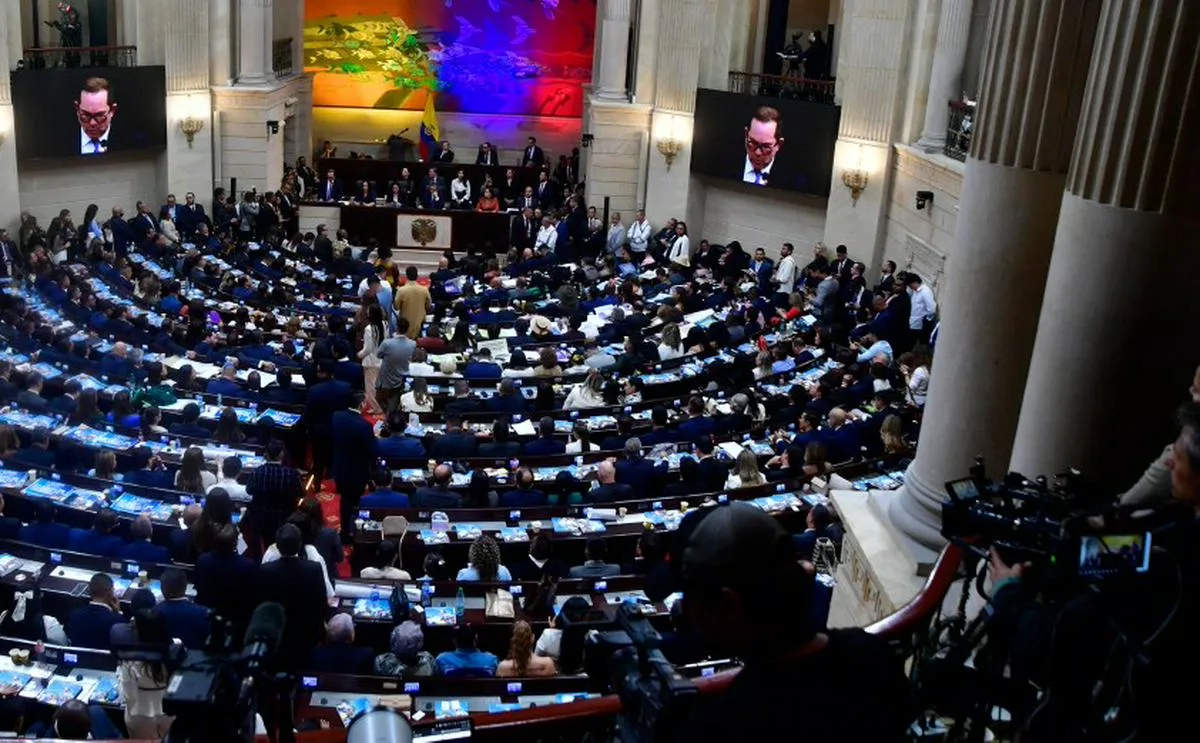 Gobierno alista proyecto de ley de sometimiento voluntario para grupos ilegales