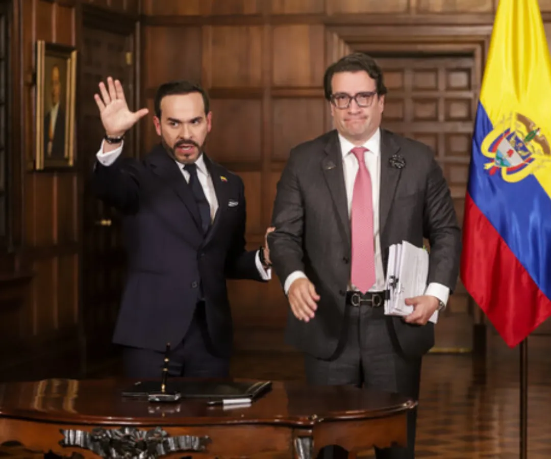El Gobierno prepara una ley de sometimiento para grupos armados ilegales