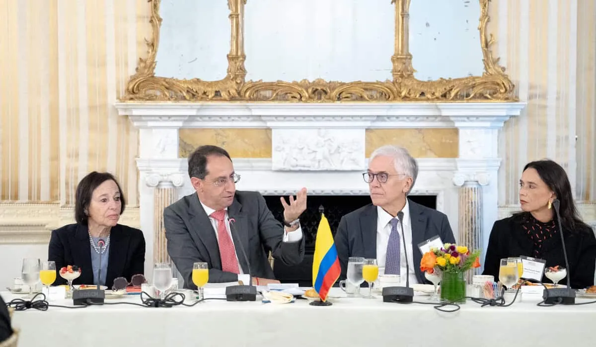 Gobierno presenta en Nueva York la Misión Crecer para atraer inversión y elevar el PIB al 6 %