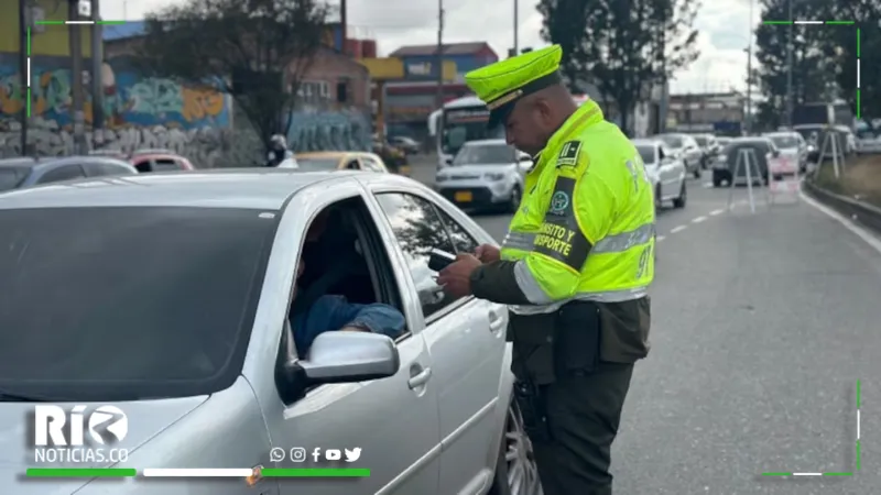 Gobierno propone reducir hasta un 50 % las multas de tránsito en Colombia