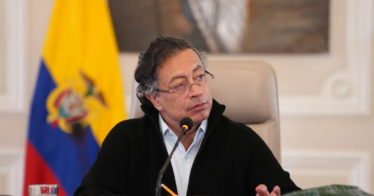 Petro afirma que acercó a Abelardo de la Espriella al buque hospital Benkos Biohó y le criticó la falta de personal