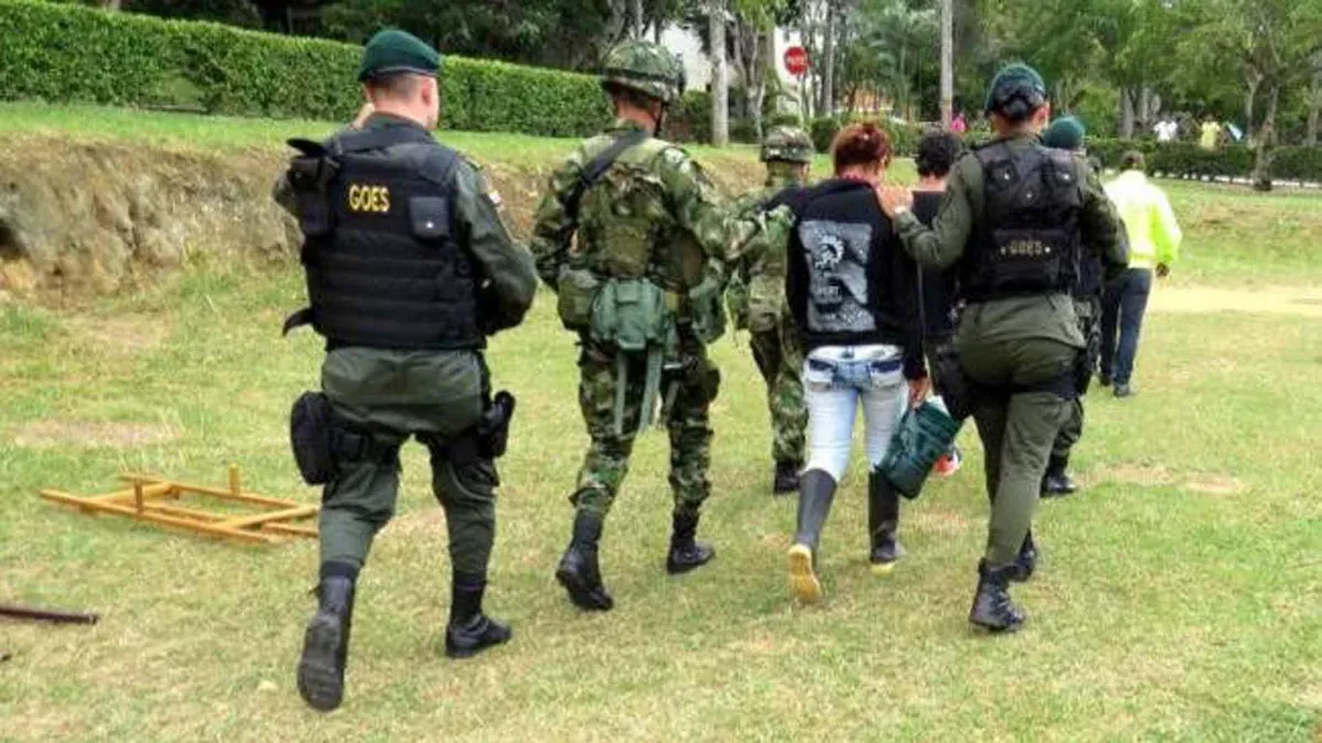 Human Rights Watch urge al presidente De la Espriella a detener el reclutamiento de menores en Colombia