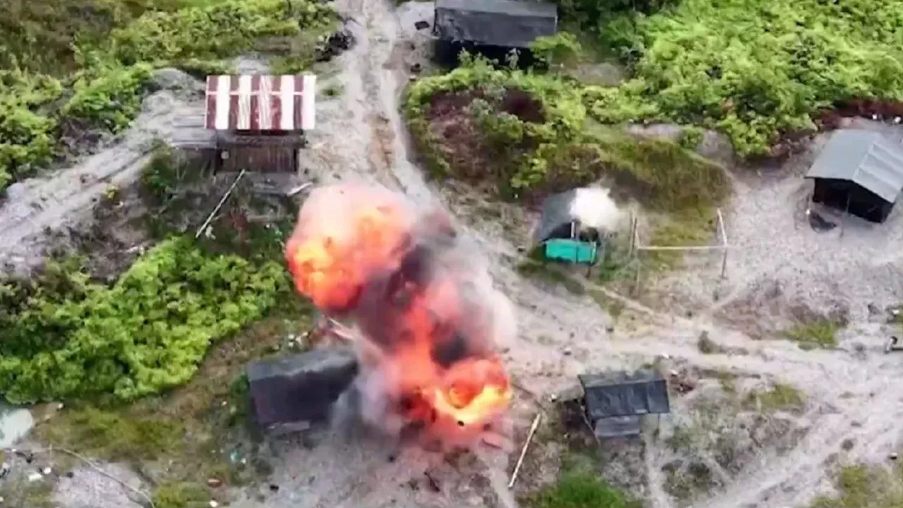 Ejército destruye unidades de extracción de oro usadas por el Clan del Golfo en zonas de minería ilegal