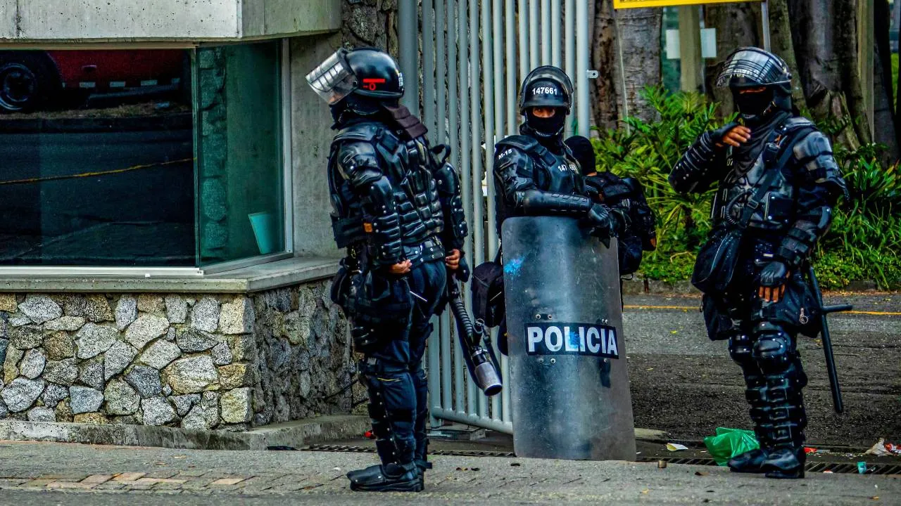 Presidente De la Espriella anuncia ingreso de la Policía a las universidades