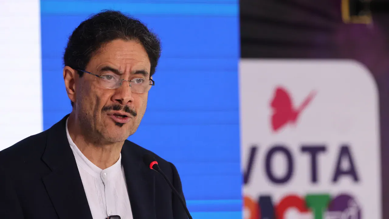 Iván Cepeda anuncia que liderará la oposición al gobierno de Abelardo de la Espriella