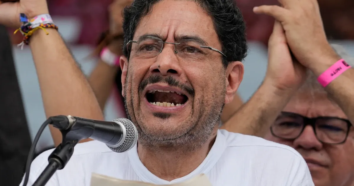 Iván Cepeda interpondrá tutela contra el Gobierno por la suspensión de las emisoras de Paz