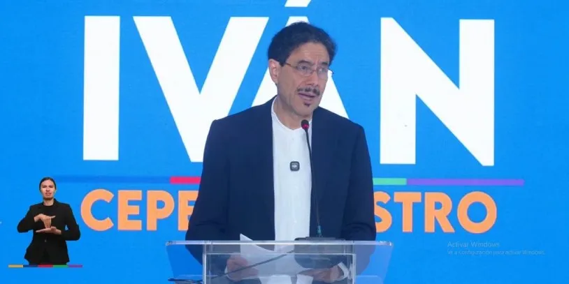 Iván Cepeda reconoce a Abelardo de la Espriella como presidente electo