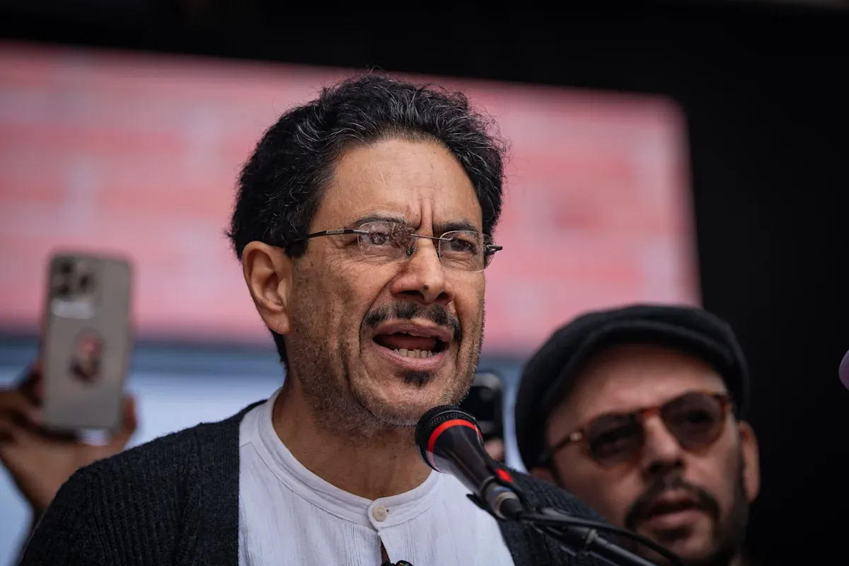 Iván Cepeda reconoce la derrota y acepta a Abelardo de la Espriella como nuevo presidente