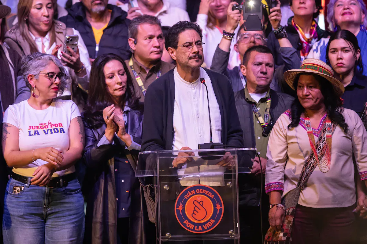 Iván Cepeda se pone al frente de la oposición en el Congreso frente al gobierno de Abelardo de la Espriella