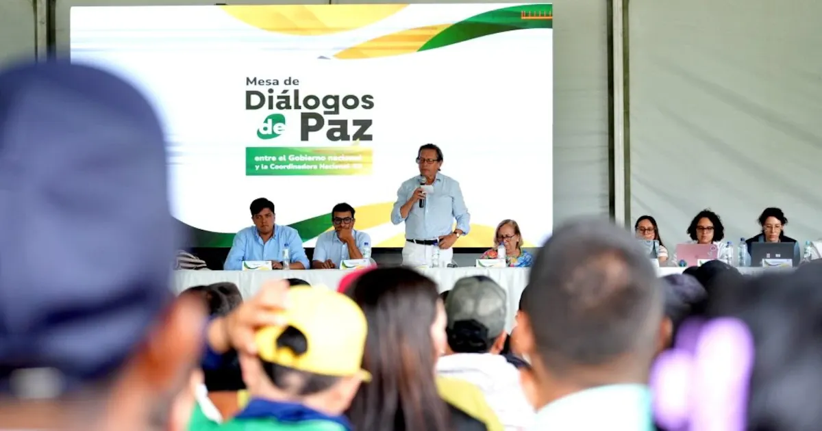 Jefe negociador del Gobierno pidió evaluar la mesa de diálogo antes de definir el futuro de 99 desmovilizados