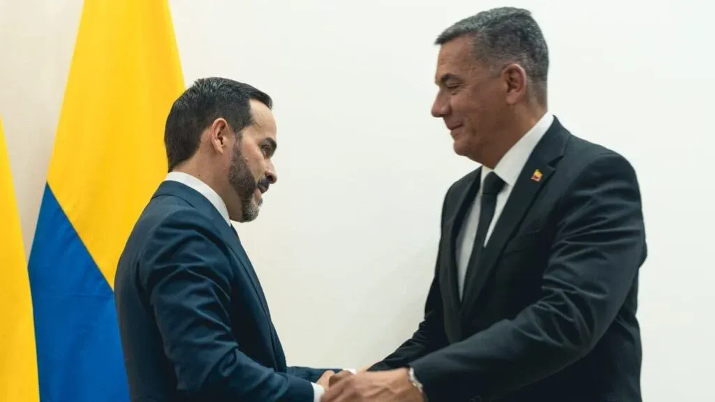 Jorge Mora asume como nuevo ministro de Defensa y promete recuperar la seguridad