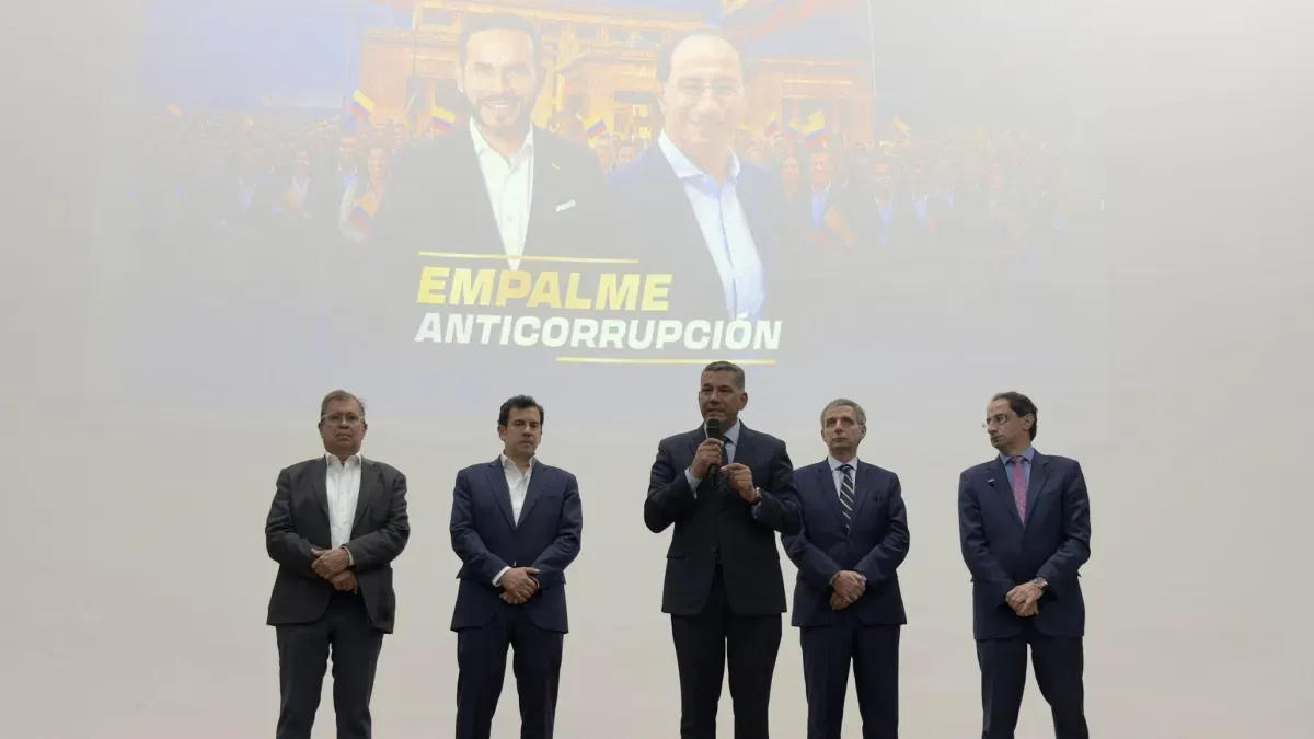 Restrepo reabre el empalme anticorrupción tras suspender las mesas con Petro