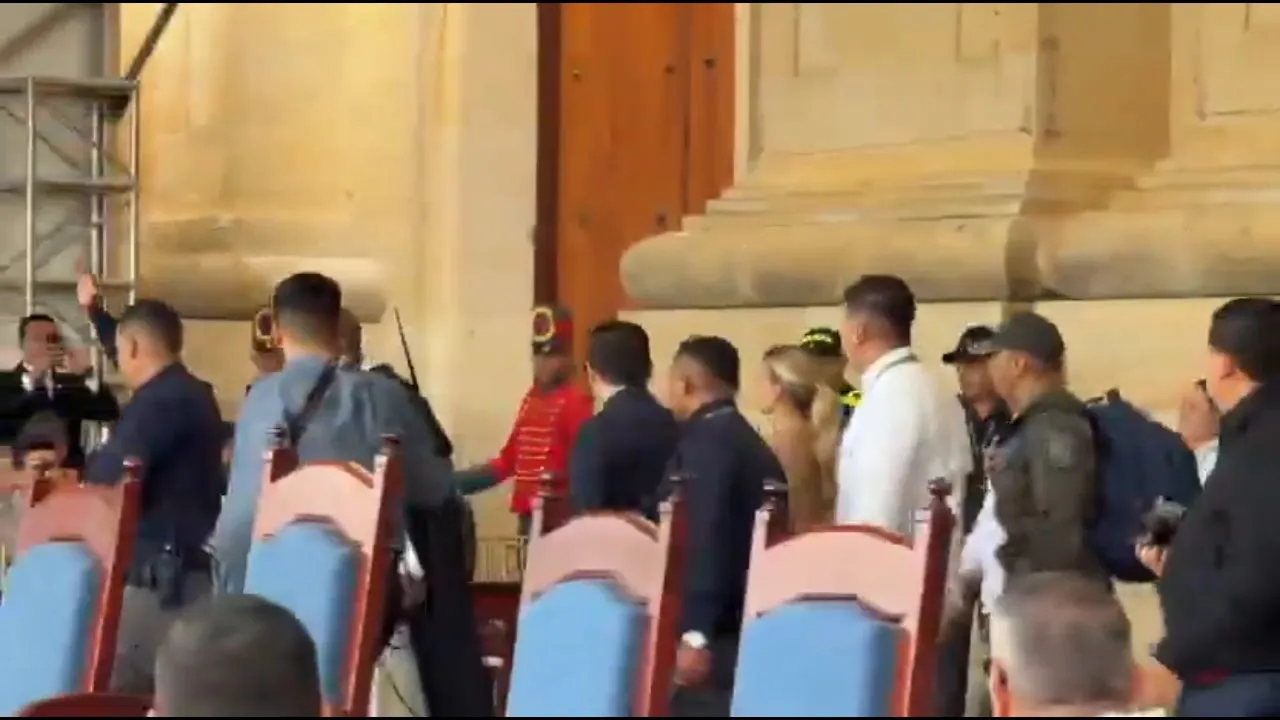 Presidente electo Abelardo de la Espriella visitó la Basílica de Chiquinquirá tras promesa de campaña