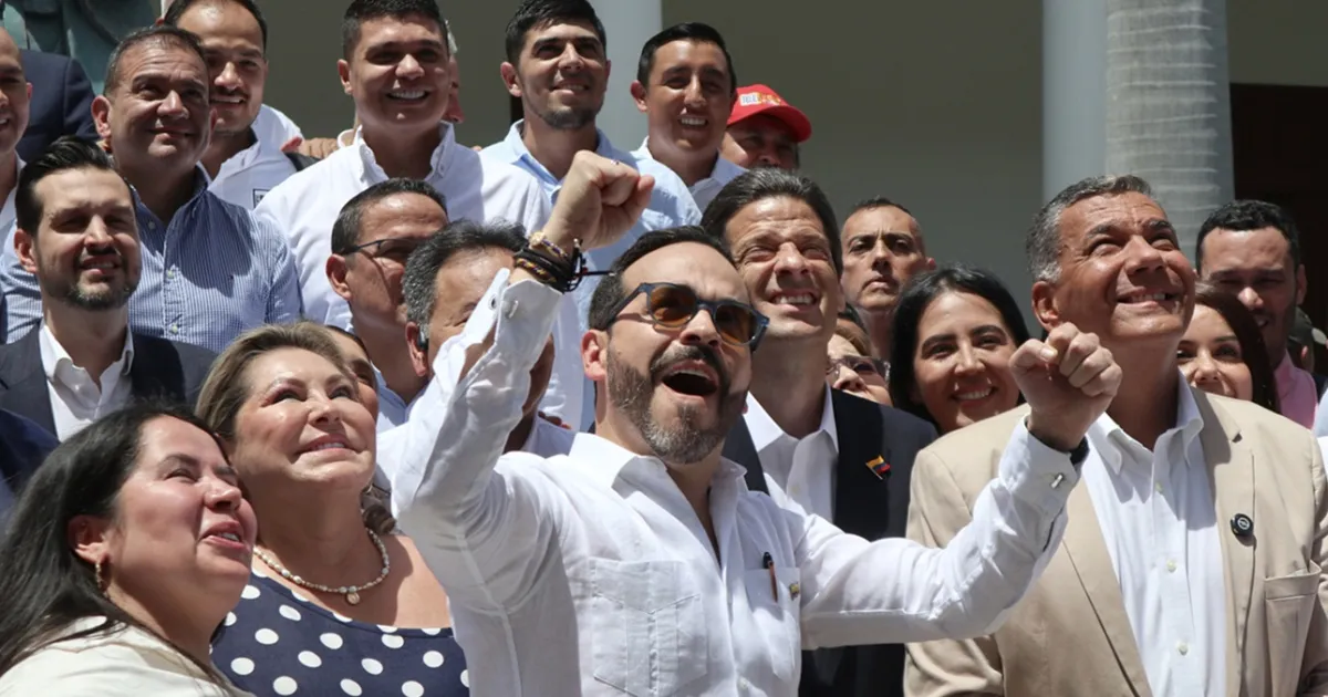 Debate por el lugar de la posesión presidencial de Abelardo de la Espriella el 7 de agosto