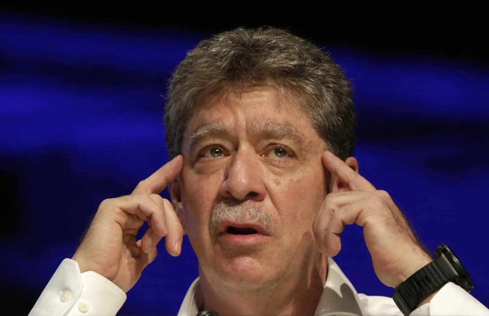 Bruce Mac Master renuncia a la ANDI tras 13 años y en medio de tensiones con el Gobierno