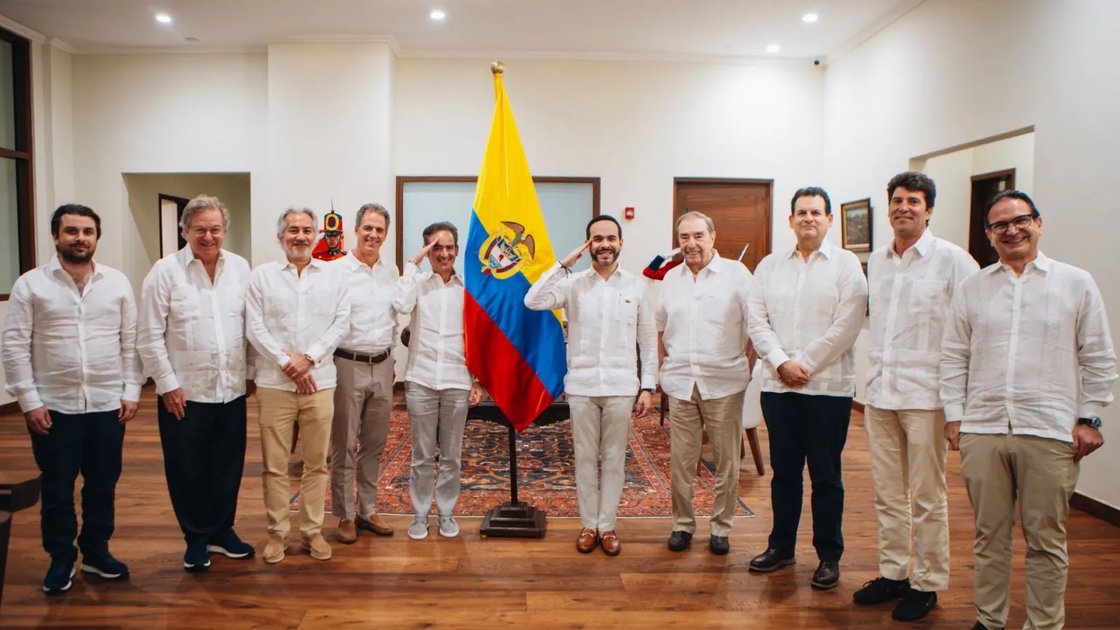 De la Espriella se reunió con los principales empresarios del país en Barranquilla