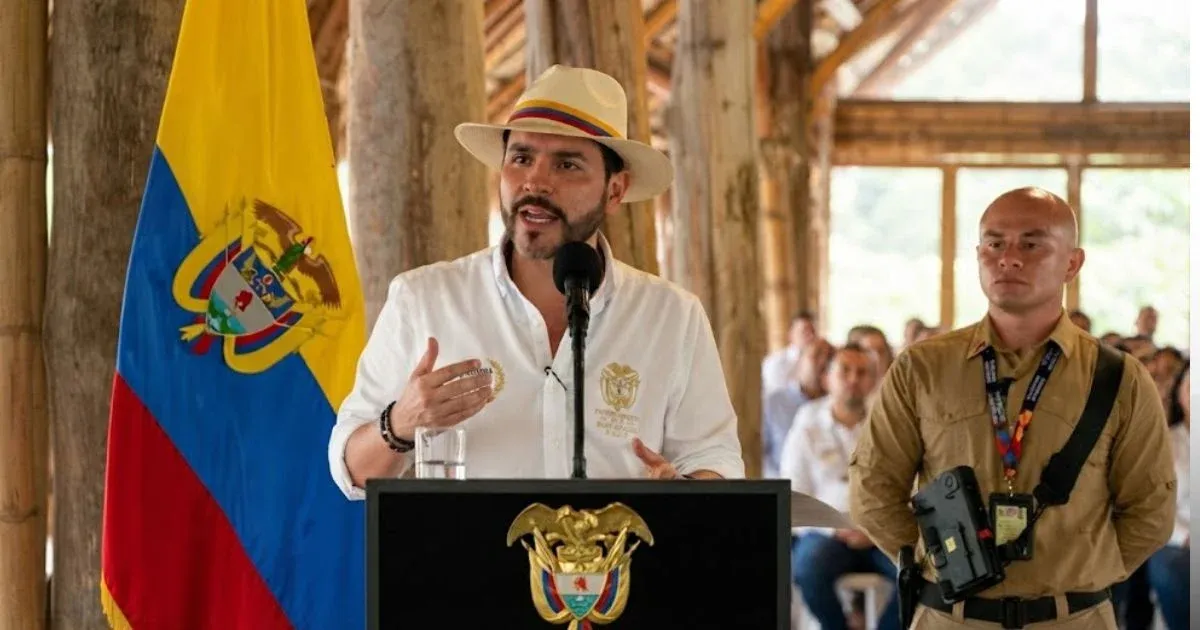 El presidente Abelardo de la Espriella donará su primer salario a dos fundaciones de adultos mayores en el Eje Cafetero