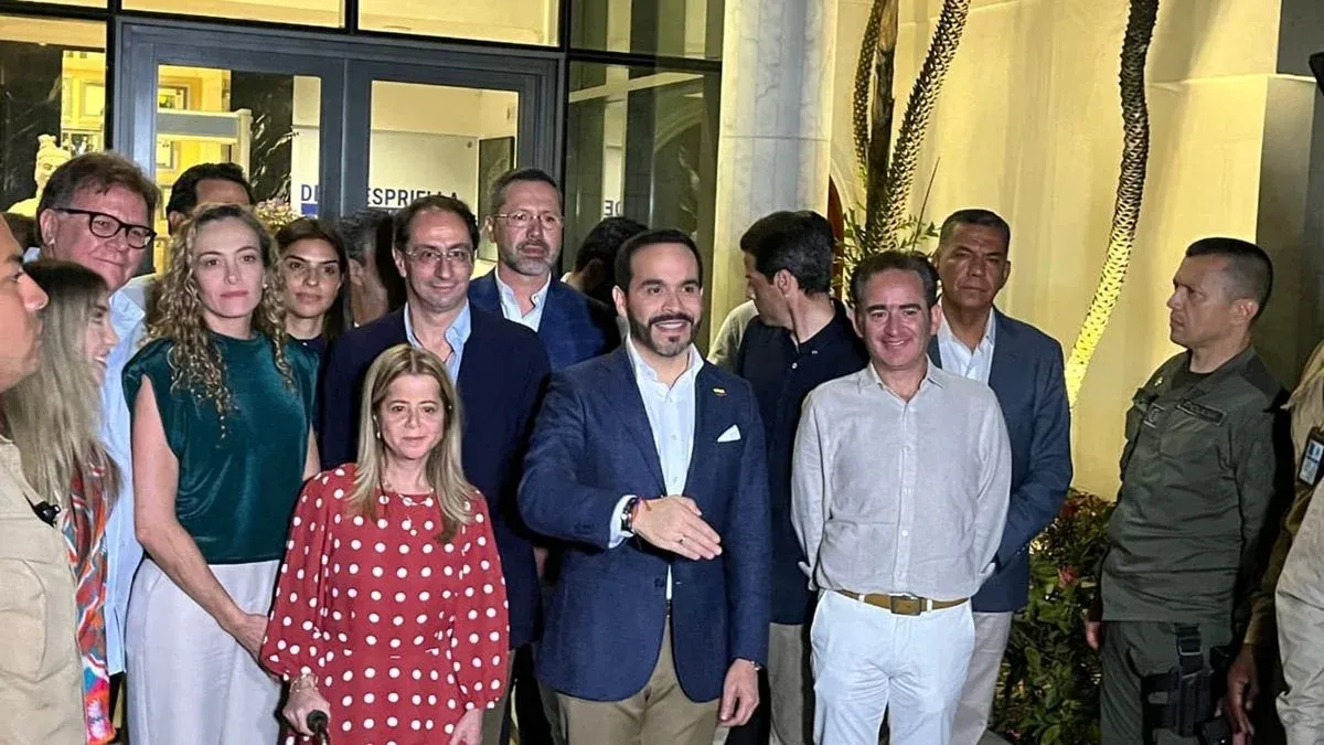 De la Espriella convocó su primer consejo de ministros y pidió analizar las contingencias del país