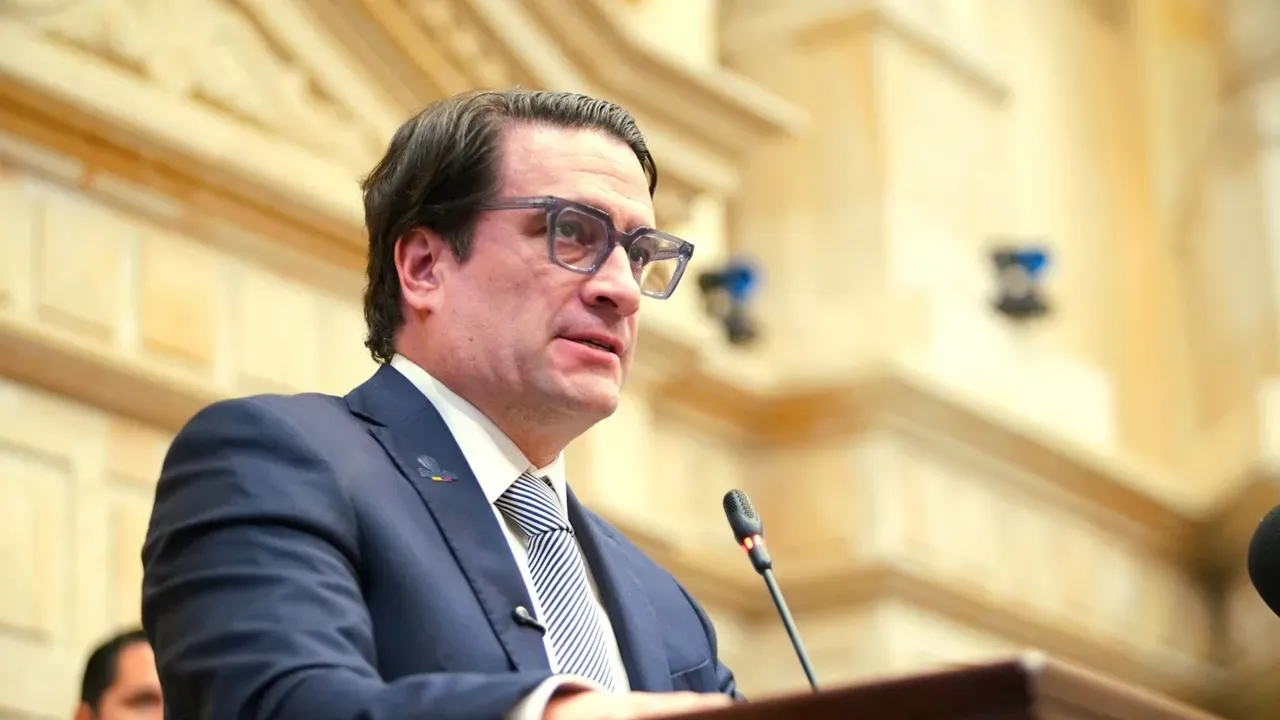 El Gobierno De la Espriella alista una ley de sometimiento para grupos armados sin diálogo ni cárcel abierta