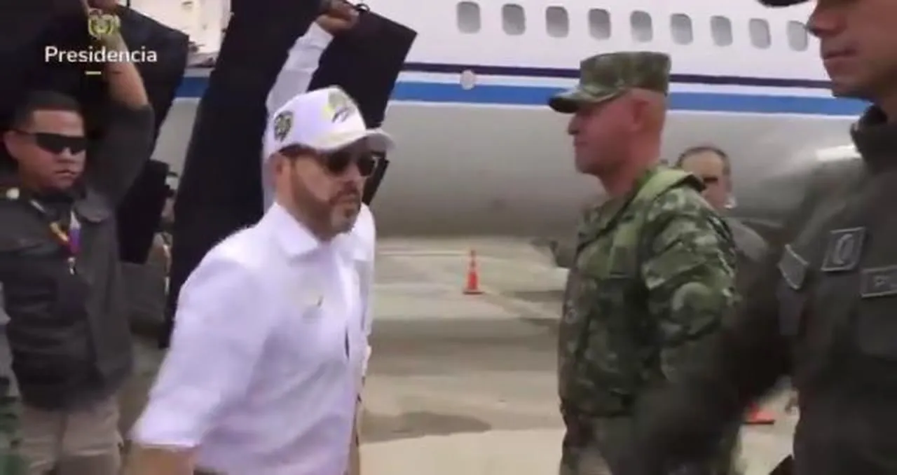 Presidente De La Espriella viaja a Quibdó para trazar plan de acción tras el terremoto