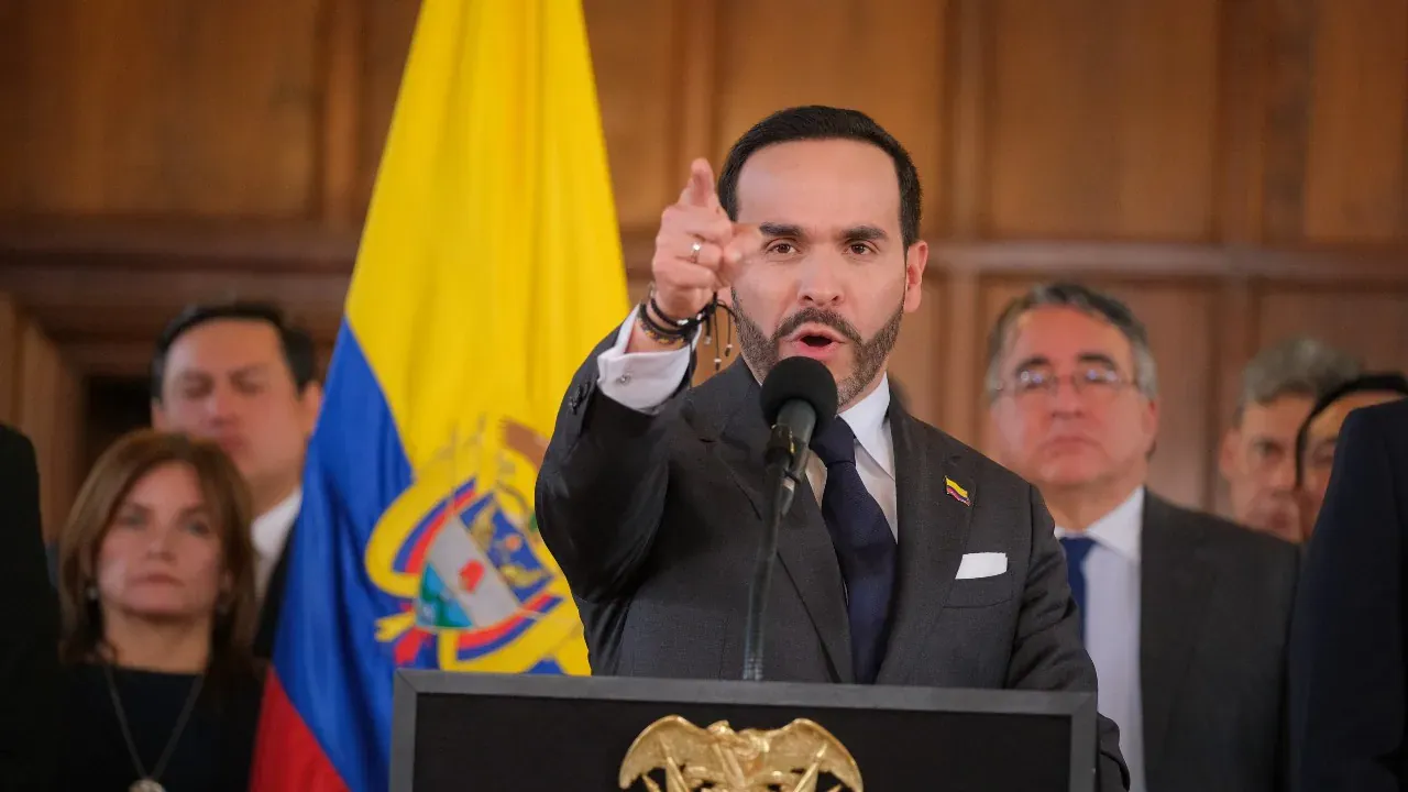 Gobierno de Abelardo de la Espriella firma decretos sobre carbón, Israel y cámaras de comercio