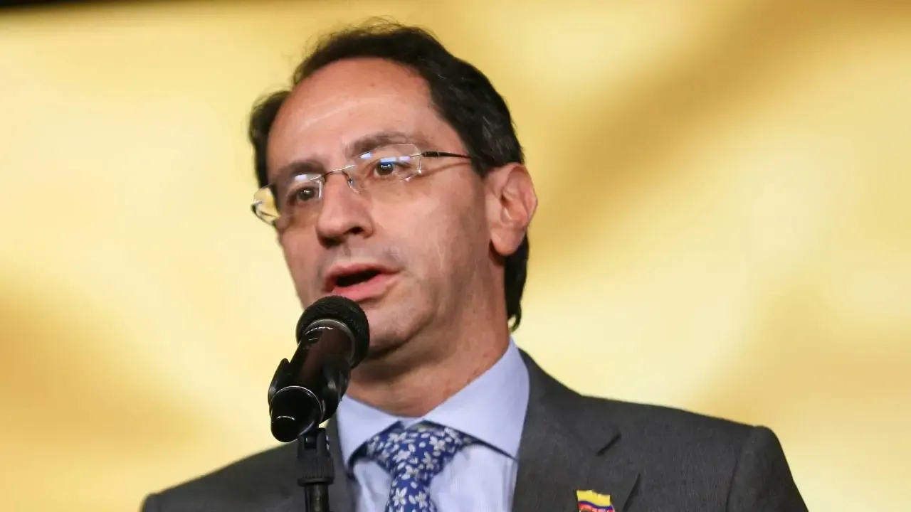 El gobierno entrante de De la Espriella intensifica contactos internacionales antes de su posesión