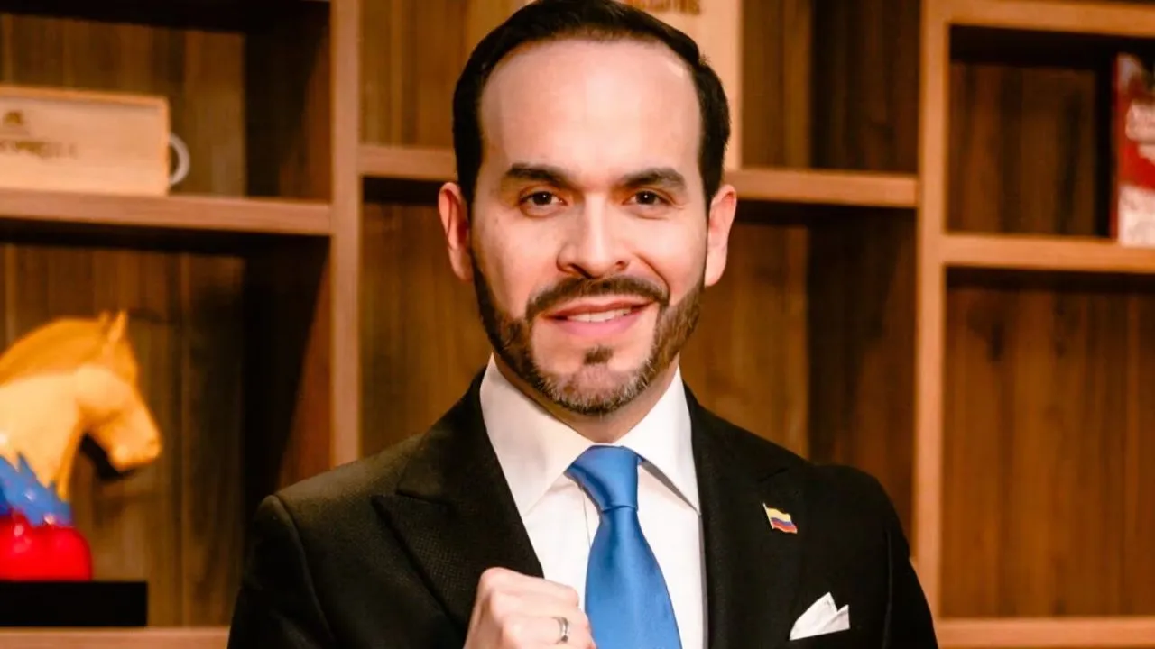 De La Espriella rechaza la reforma tributaria y promete no subir impuestos desde el 7 de agosto