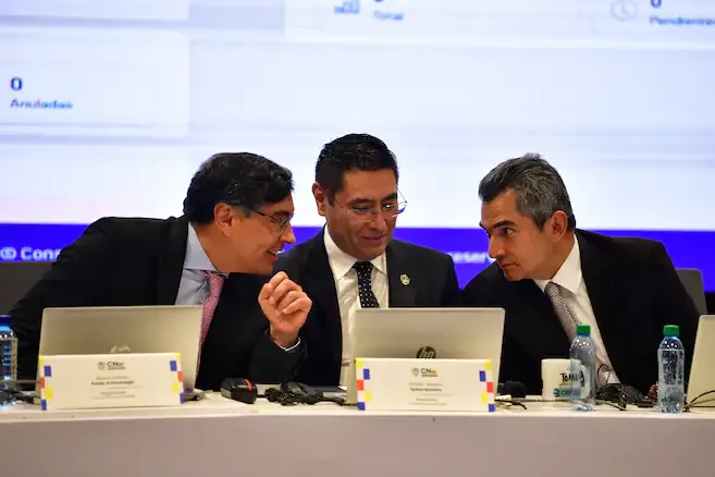 El CNE tiene en su agenda los escrutinios del Senado y expedientes que vinculan a De la Espriella