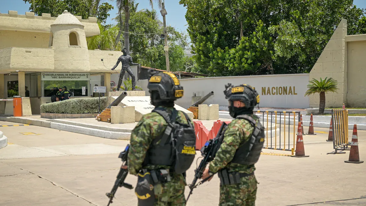 Presidente De la Espriella presidió consejo de seguridad en la Escuela Naval de Barranquilla