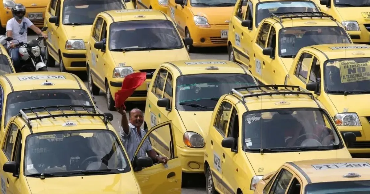 Gobierno alista decreto para que los nuevos taxis que se incorporen sean eléctricos