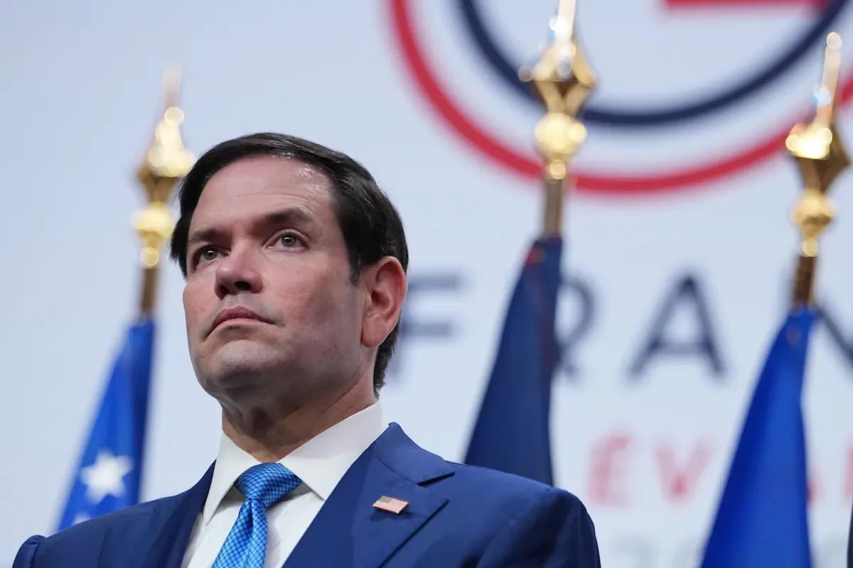 Marco Rubio firmó una orden de detención contra el activista Beto Coral por sus críticas a Abelardo de la Espriella