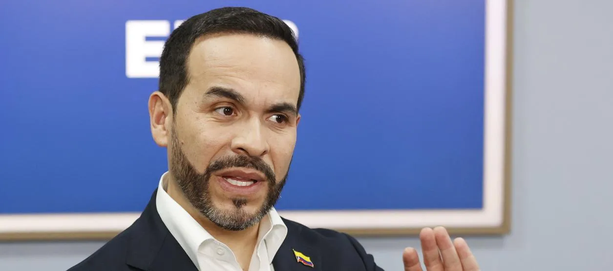 De La Espriella responde a Karol G: su propósito es gobernar para todos los colombianos