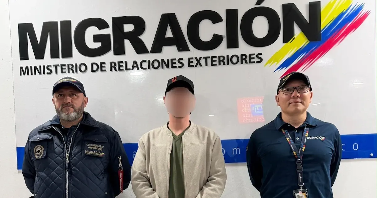 Migración Colombia deportó al ciudadano ruso Sergei Vagin por orden del presidente De la Espriella