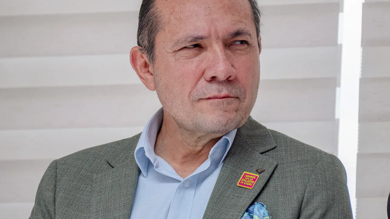 Ministerios afirman que están listos para el empalme mientras crece la polémica