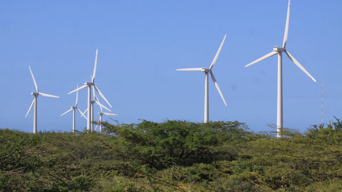 Ministro de Ambiente anuncia cambios al licenciamiento ambiental en Colombia