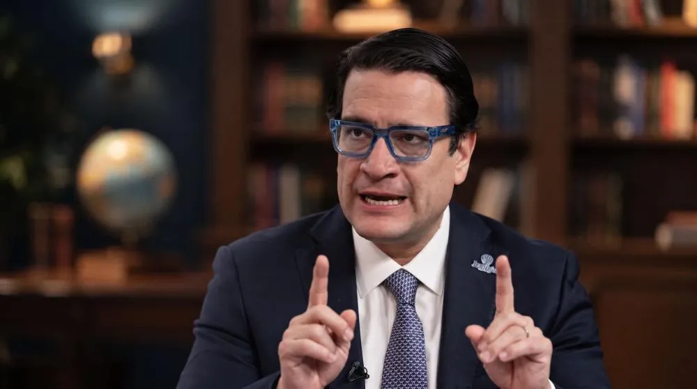 Ministro de Justicia confirma que grupos ilegales buscan acercarse al Gobierno