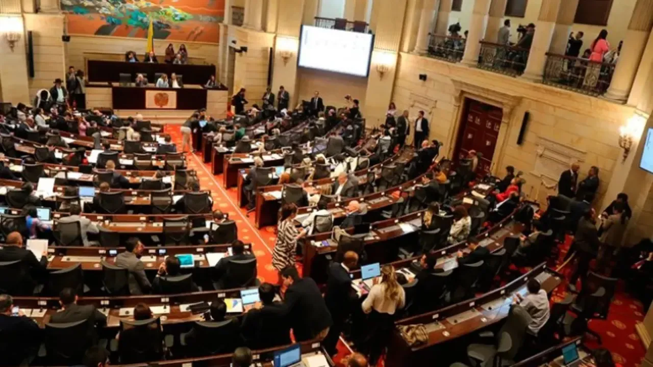 Moción de censura contra el ministro de Defensa quedó agendada en el Senado