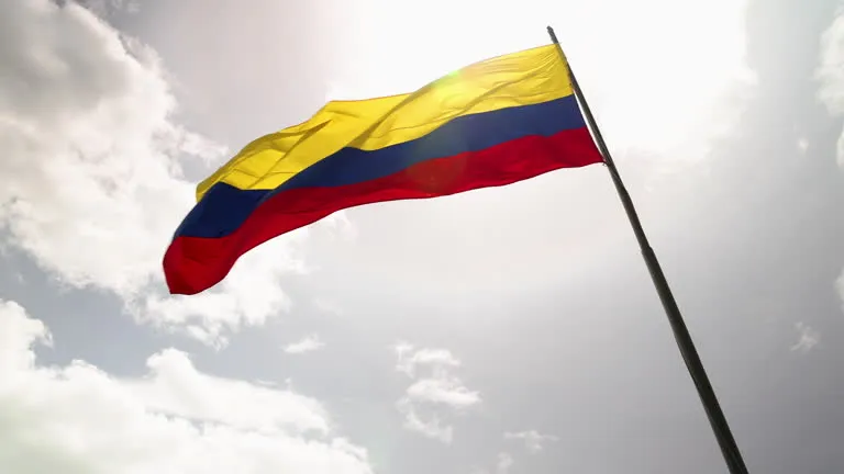 Sindicatos y organizaciones sociales convocan marchas y un paro contra el gobierno De la Espriella