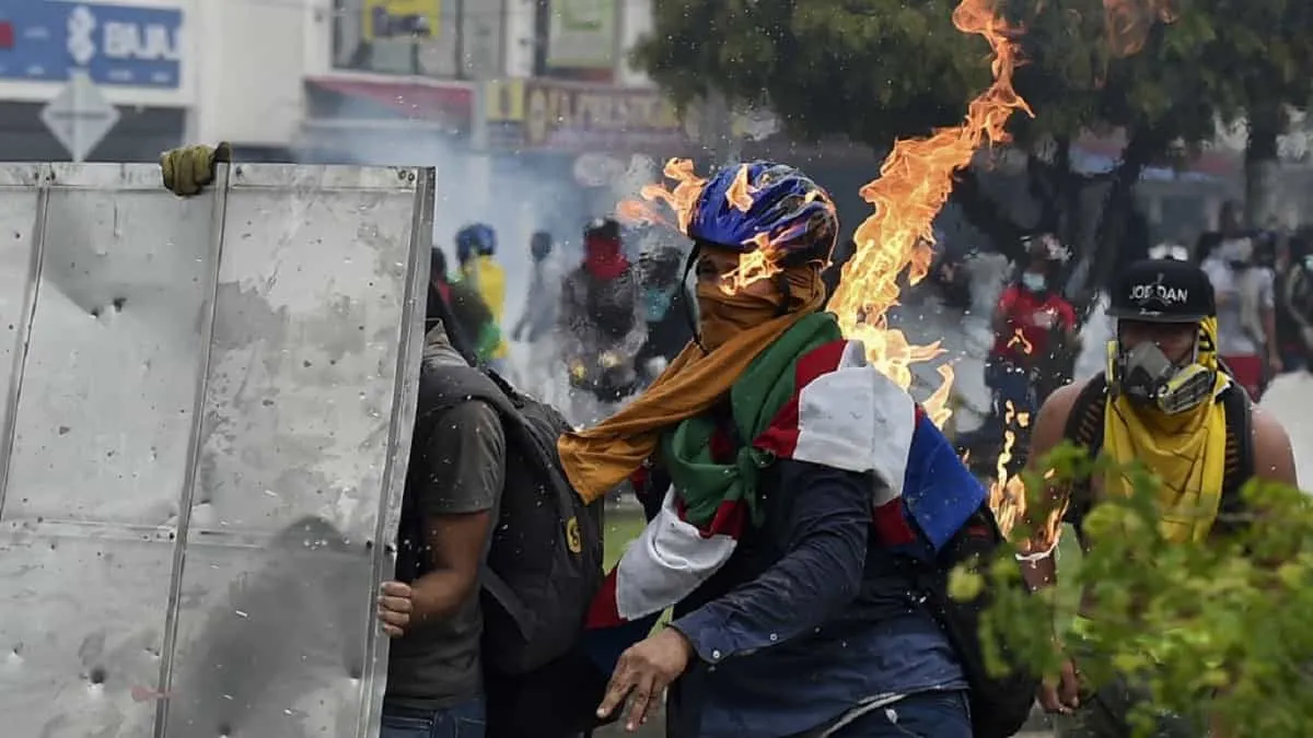 Decreto de De la Espriella busca más facultades para la Fuerza Pública durante las protestas