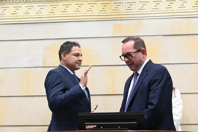 Nuevo presidente del Legislativo dice no ver diferencia entre Álvaro Uribe y Abelardo de la Espriella
