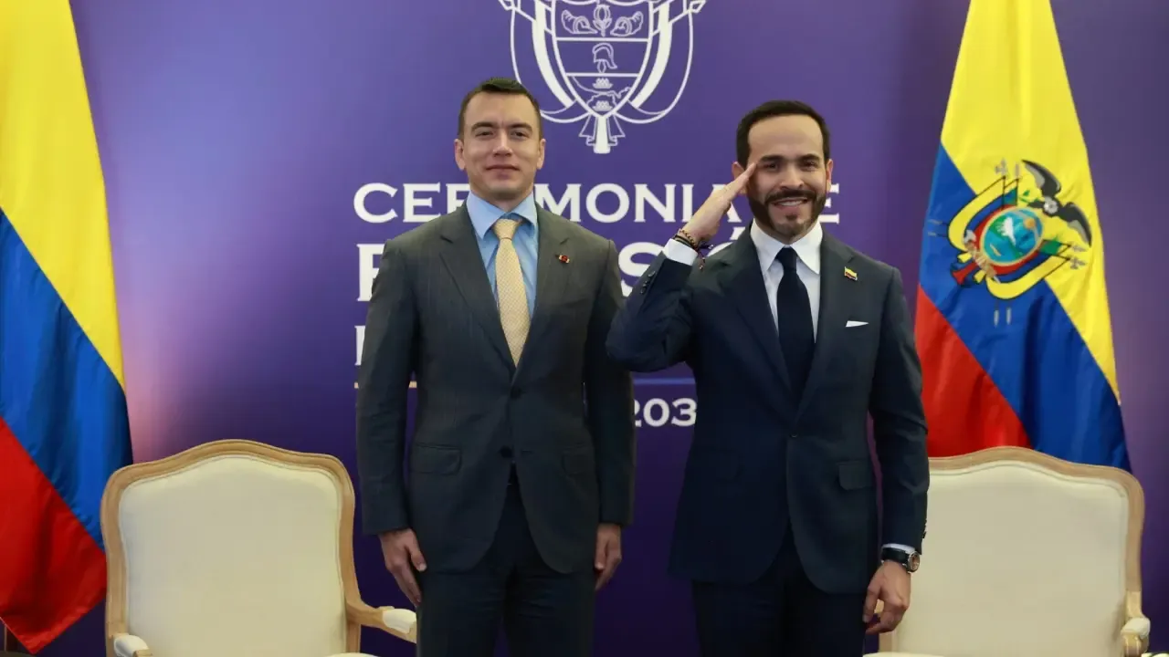 Noboa reconoce trabajo conjunto con De La Espriella tras captura de familiares de alias Fito